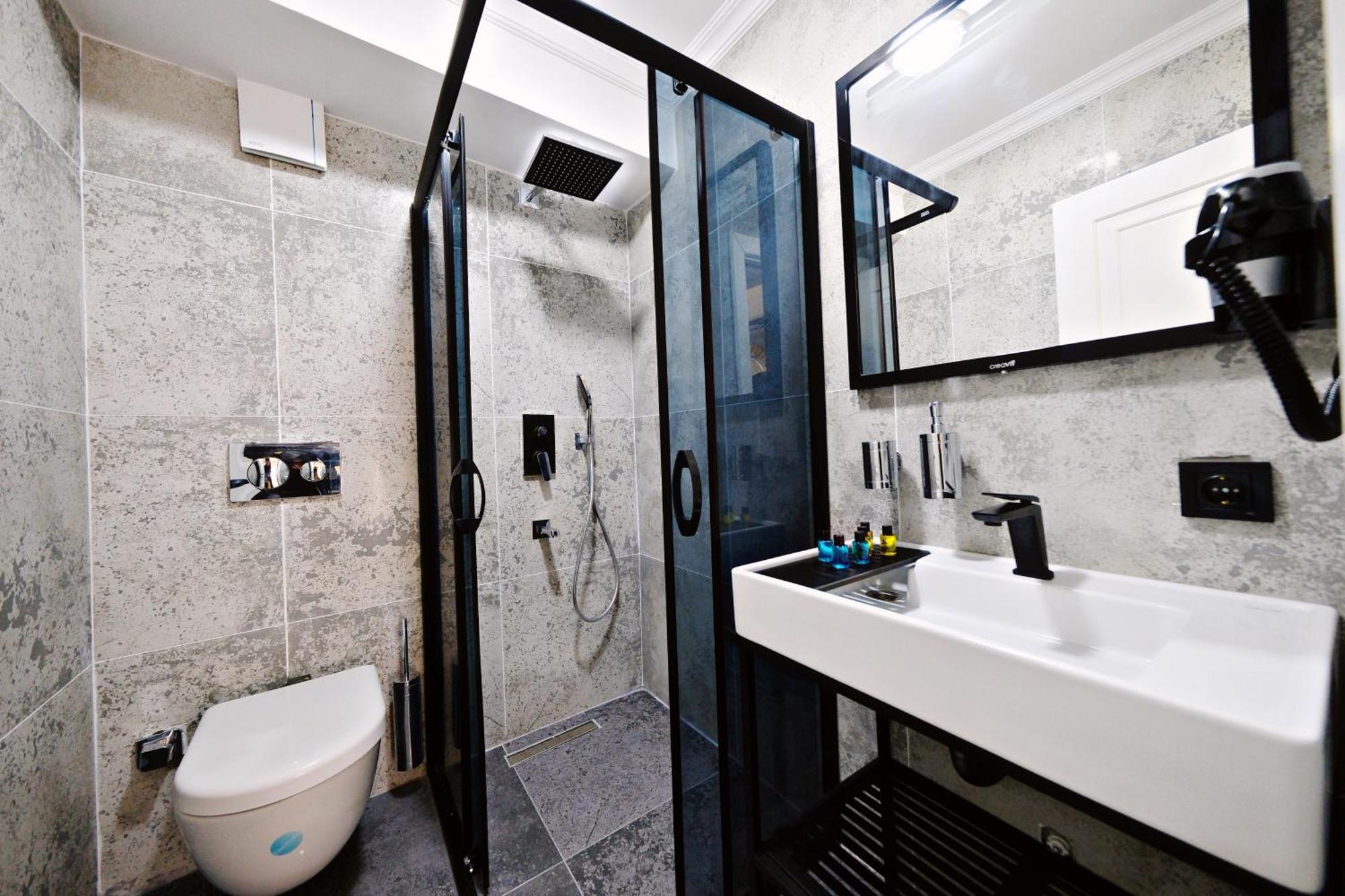 The Saint Otel